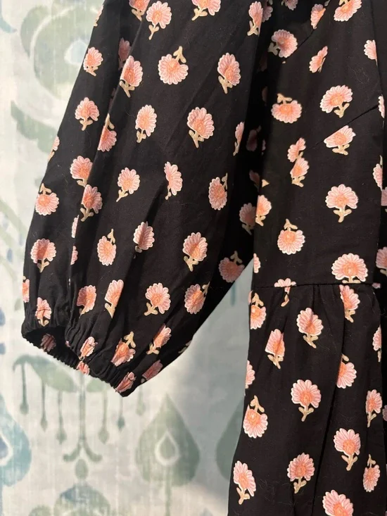 Billabong Black Dress with Pink Floral Motif - Picture 4 of 5